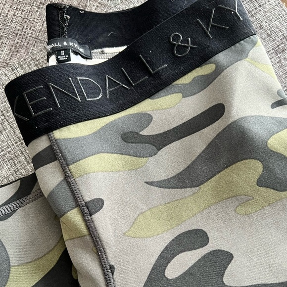 Kendall and Kyle Workout Pants - Picture 1 of 1